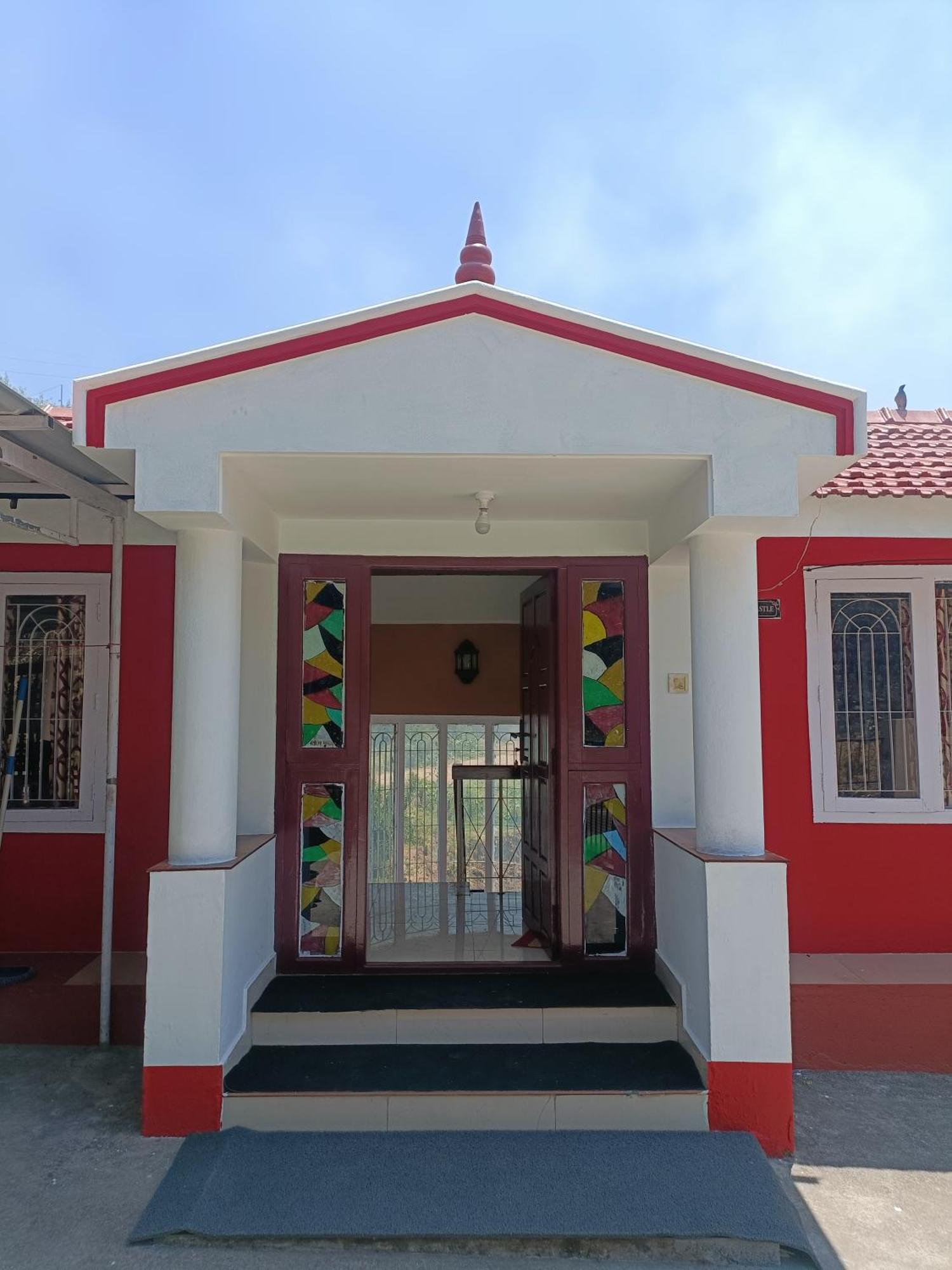 Queens Cottage - Individual Cottage Утакаманд Экстерьер фото