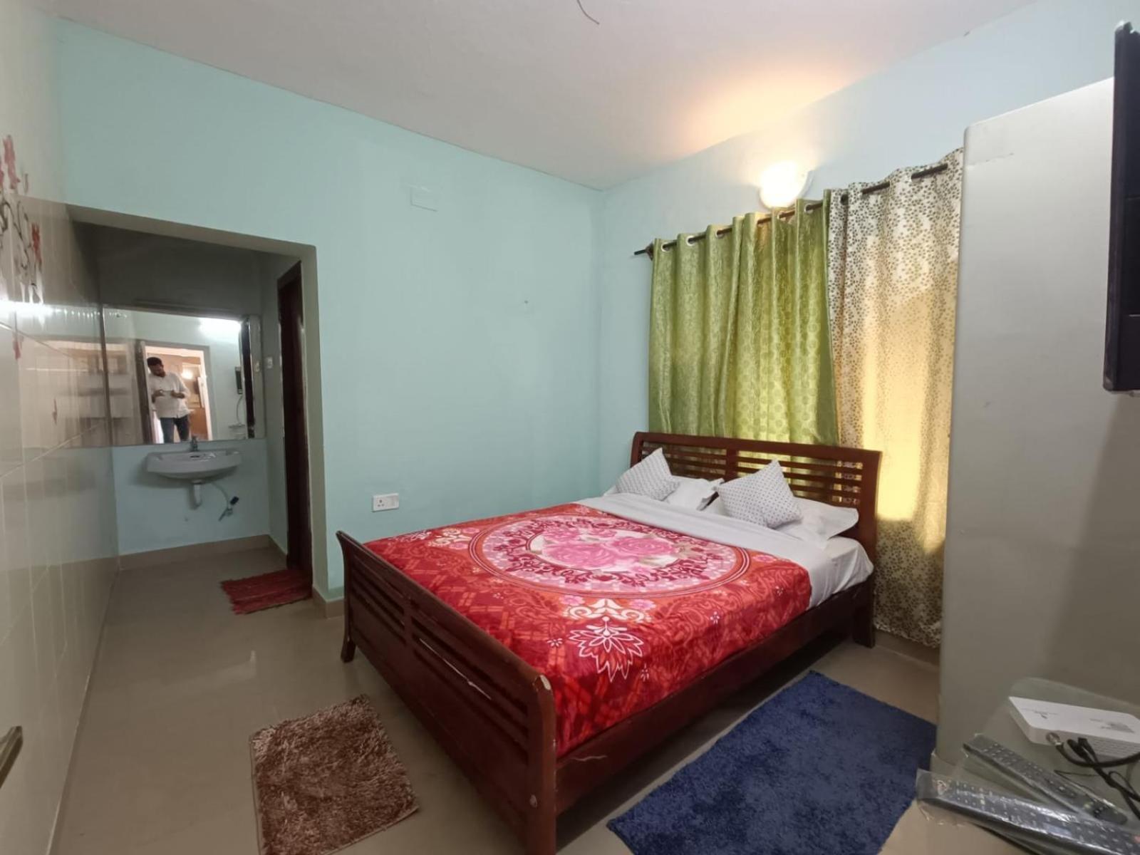 Queens Cottage - Individual Cottage Утакаманд Номер фото
